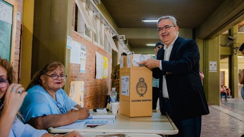 Votó el Gobernador Raúl Jalil