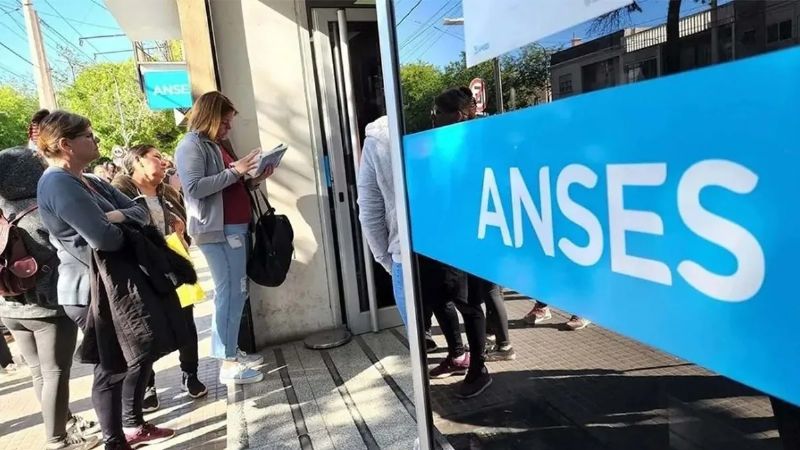 Anses: 2,5 millones de personas ya cobraron la primera cuota de refuerzo de ingresos