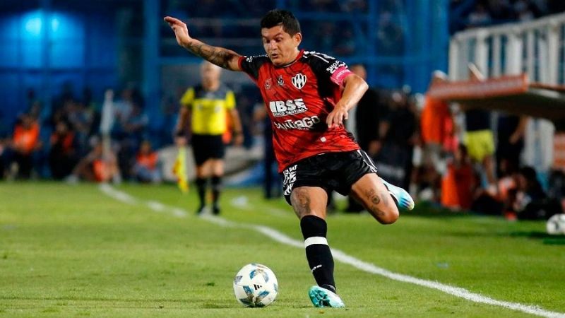 El empate le sirvió más a los santiagueños