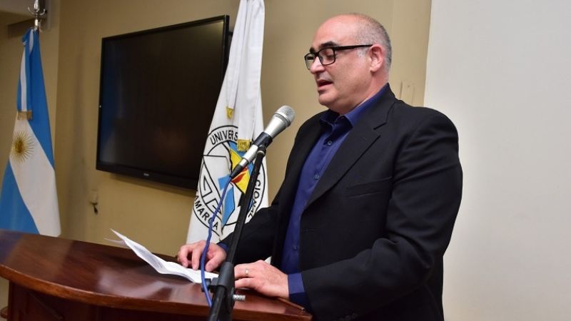 Asumió el nuevo director de la Escuela de Arqueología