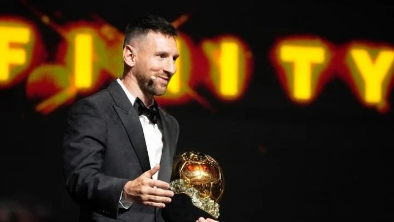 Messi con el 8vo. Balón de Oro; el “Dibu”, mejor arquero