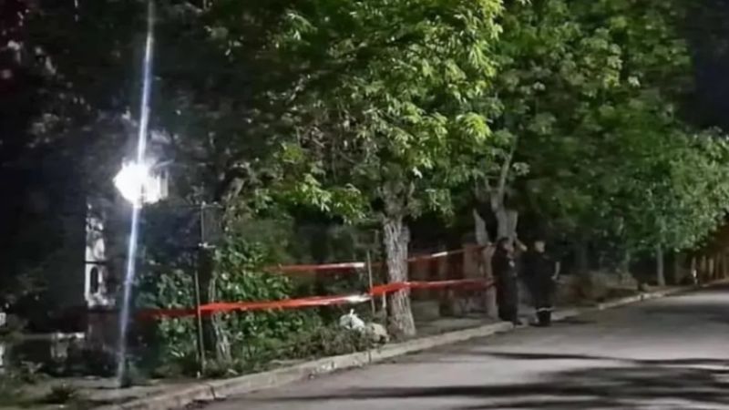 Como su amiga no le respondía el teléfono, fue a su casa y la encontró calcinada