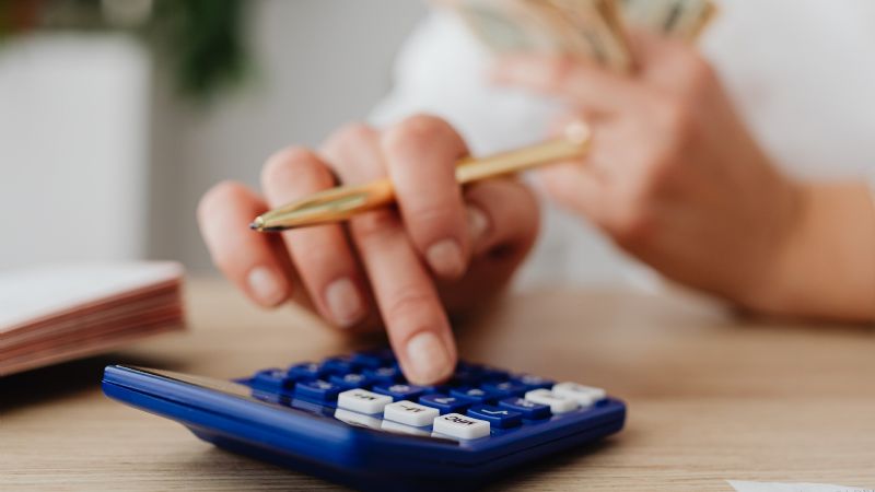 Los ajustes paritarios se encuentran por arriba del 100%