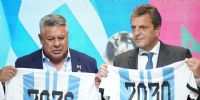TAPIA Y MASSA al anunciar la sede Argentina para uno de los partidos inaugurales del Mundial 2030.