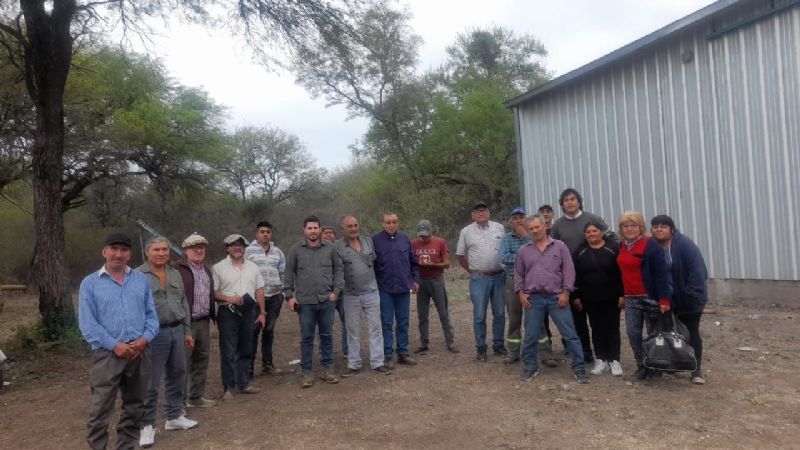 Medio Ambiente se reunió con la Asociación de Pequeñas Productores de Ampolla 