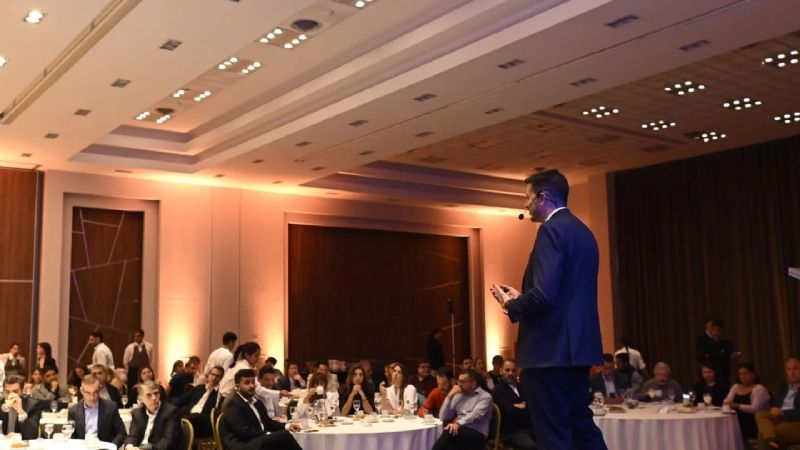 Encuentro  en Salta - "Argentina a 40 Años de Democracia"