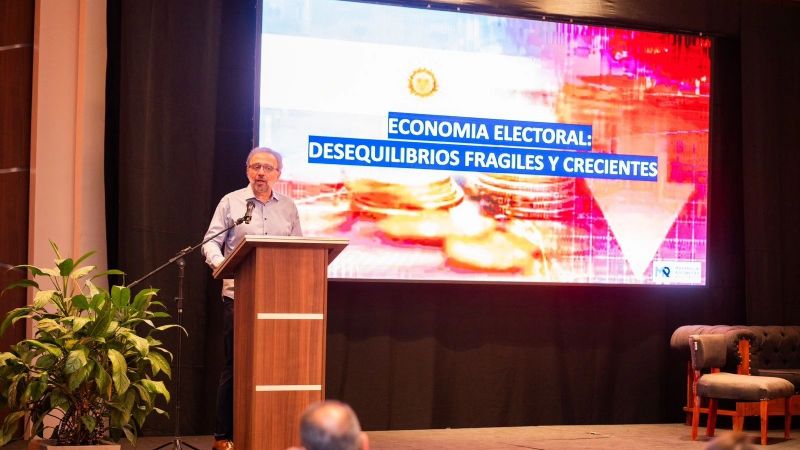 Encuentro  en Salta - "Argentina a 40 Años de Democracia"