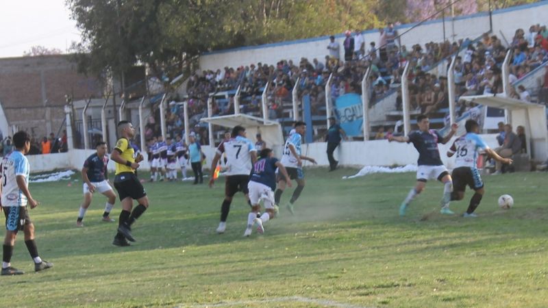 Díaz hizo “chiquito” el arco de La Estación, que ascendió