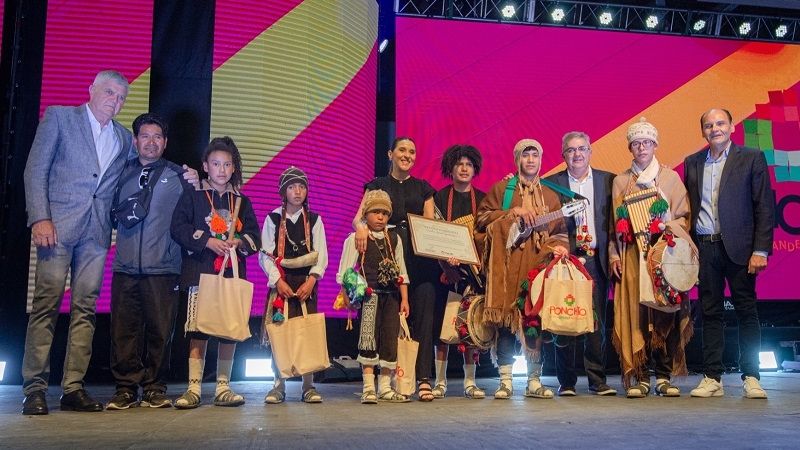 Arrancó una nueva edición del Ponchito y la XV° Feria Provincial del Libro