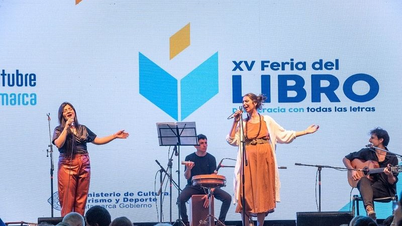 Arrancó una nueva edición del Ponchito y la XV° Feria Provincial del Libro