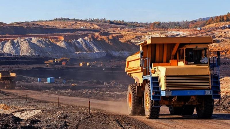 La actividad económica cayó en diciembre, pero 2025 cerró con una suba de 4,7%