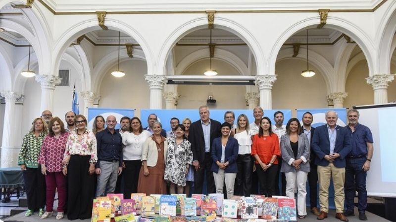 Catamarca recibirá más de 168 mil libros para primaria y secundaria