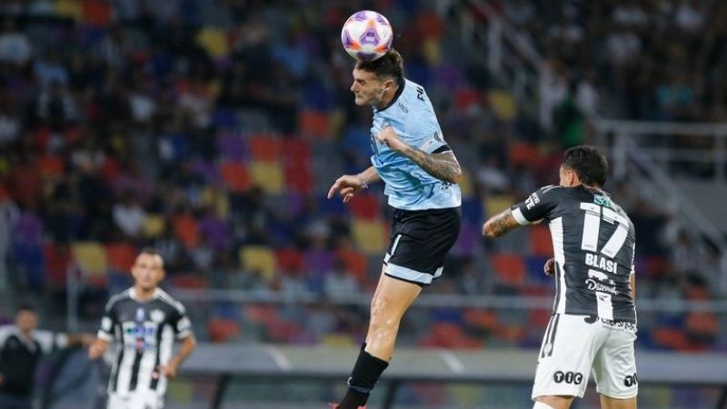 Belgrano encontró el triunfo y la cima, sobre el final