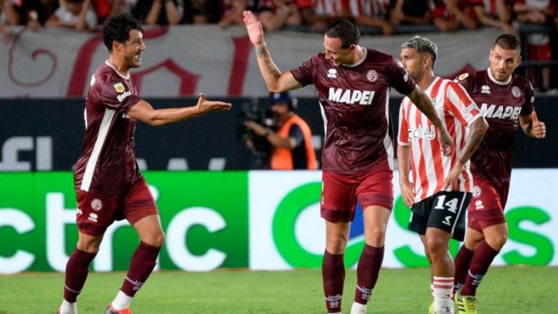 Lanús venció a Estudiantes y lidera la Liga en soledad