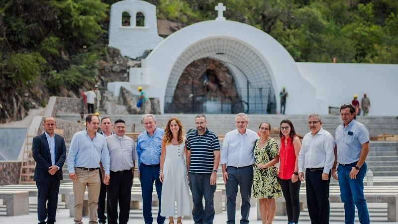 Fernández y Jalil inauguraron la primera “Casa Activa” del país en Catamarca