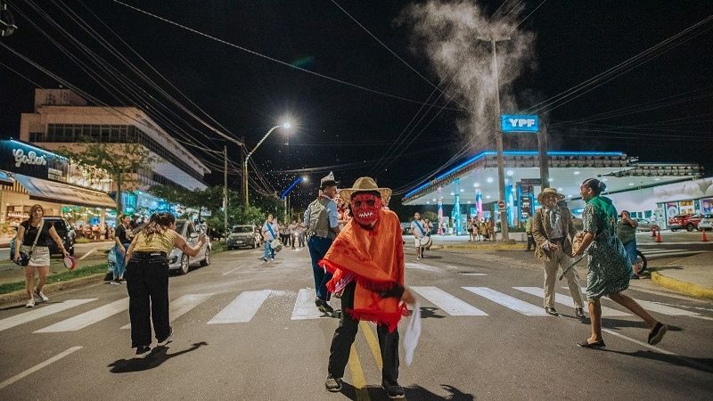 Llega el “jueves de comadres” en el Carnaval de Capital