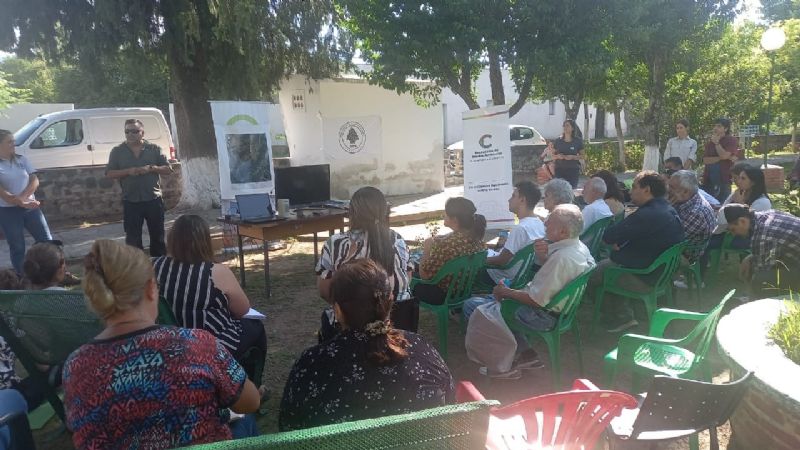 Reunión informativa del proyecto de Área Protegida Nacional en las Sierras de Ambato