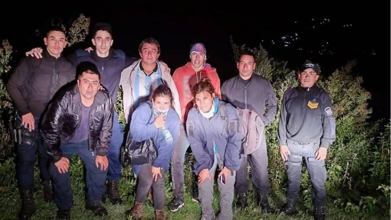 En Aconquija, rescatan a dos mujeres tucumanas en el mirador La Cruz