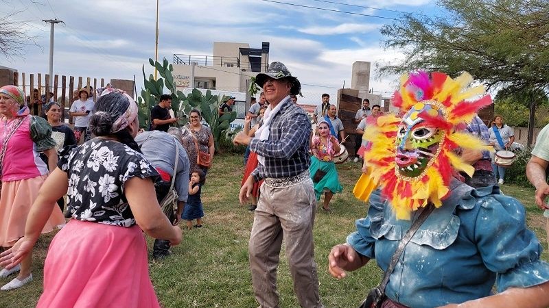 Entierro del "Pujllay" a puro ritmo y color en la Casa de la Puna