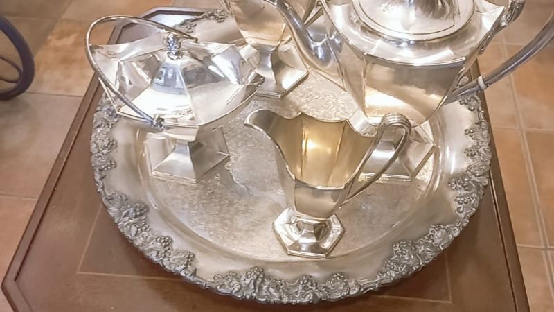 Mejor que invertir en criptos, invertí en un juego de Té de Plata