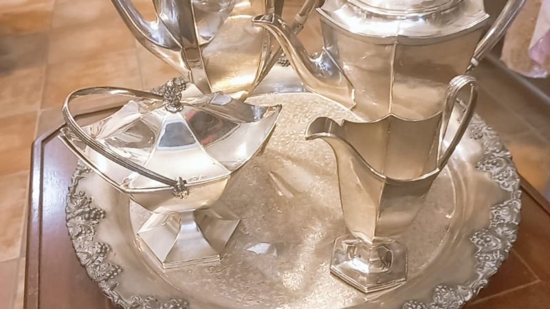 Mejor que invertir en criptos, invertí en un juego de Té de Plata