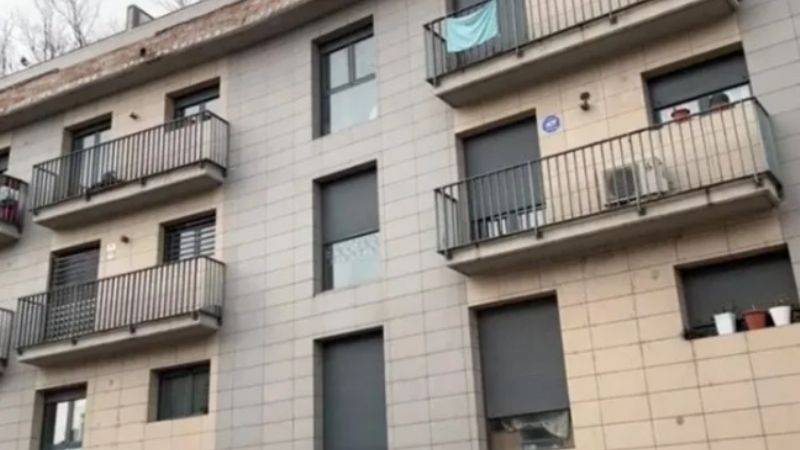 Dos gemelas argentinas de 12 años cayeron desde un tercer piso en Barcelona