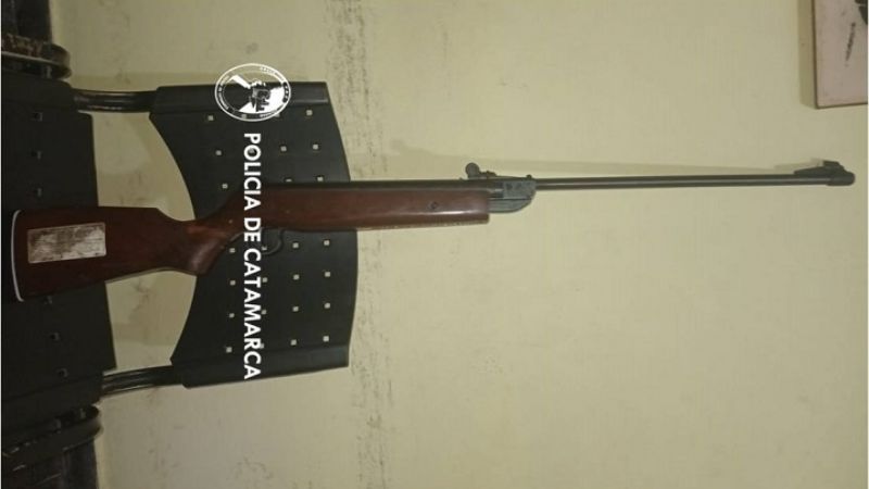 En Andalgalá policías secuestraron un rifle