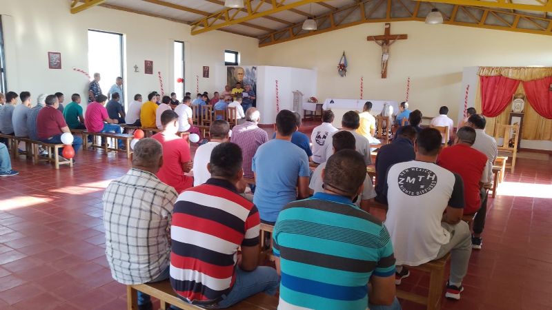 Se celebró la Misa de inicio de la Cuaresma y Confirmaciones en la cárcel de varones