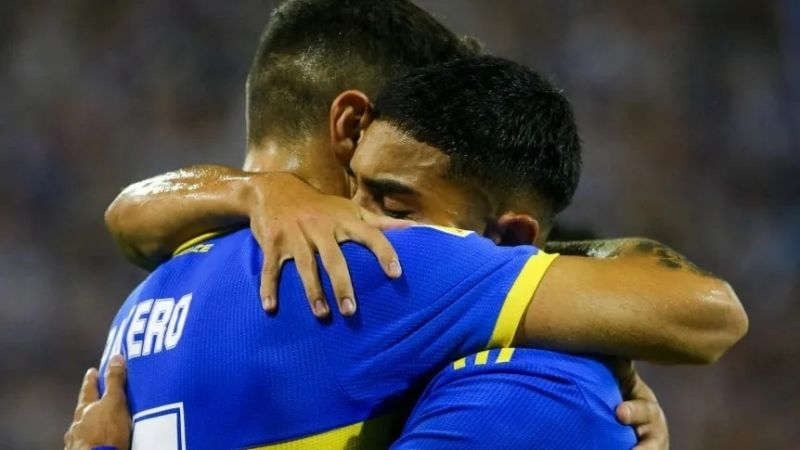 Con diez, Boca lo buscó y le ganó 2-1 a Vélez