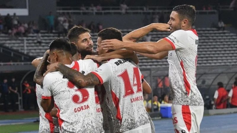 Triunfazo de Instituto y empate 0-0 de Banfield-Independiente