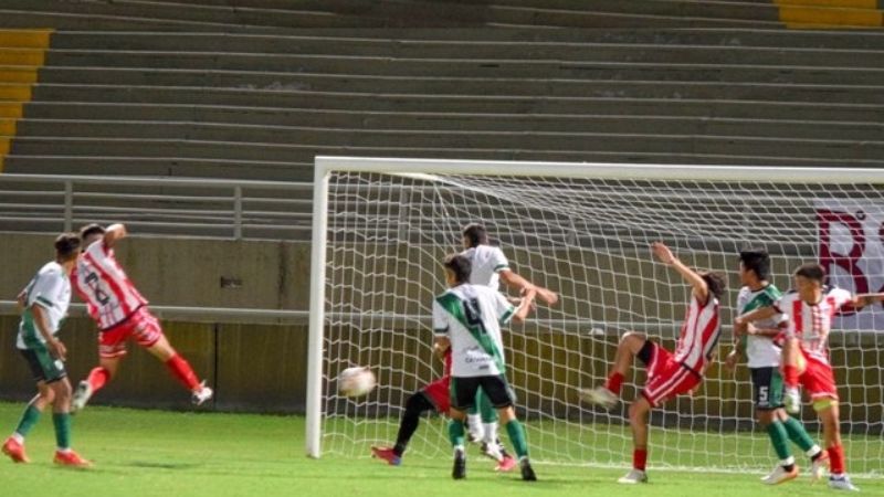 “Festival chacarero” en el Bicentenario: ganó La Villa y goleó La Banda