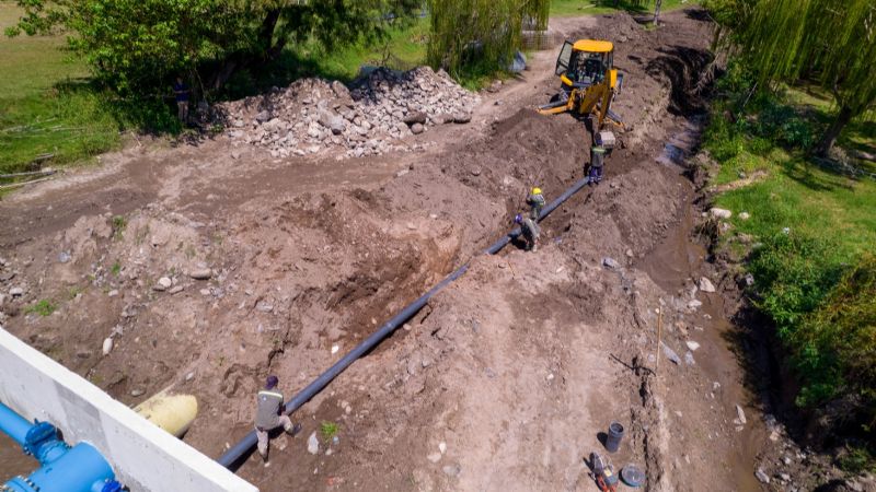 Ejecutan obras para mejorar el servicio de agua en Banda de Varela