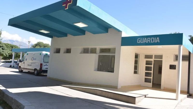 Perdió el control de la moto y terminó internada