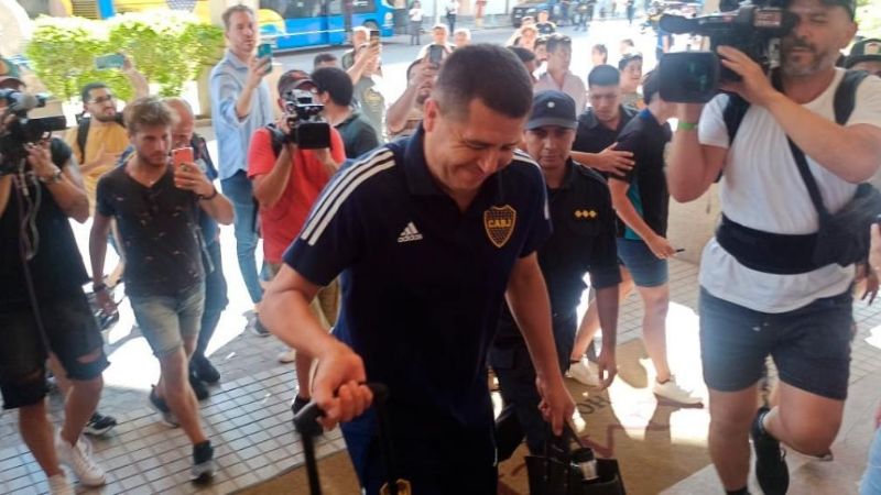 “Locura” por Boca al arribar hoy a Santiago del Estero