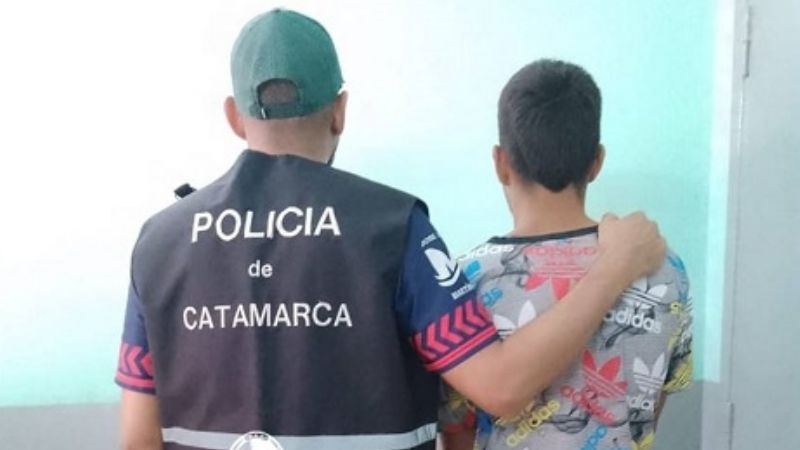 Robó, ofreció el botín por Facebook, y lo atraparon