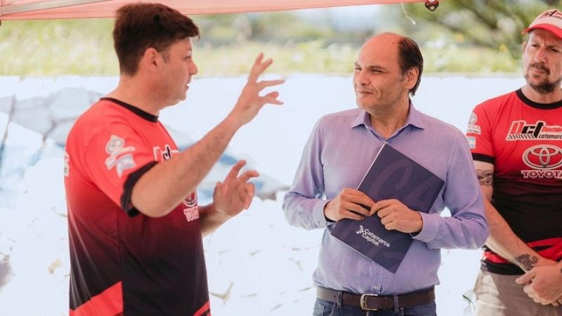 Aportes económicos para clubes de fútbol y básquet de la Capital