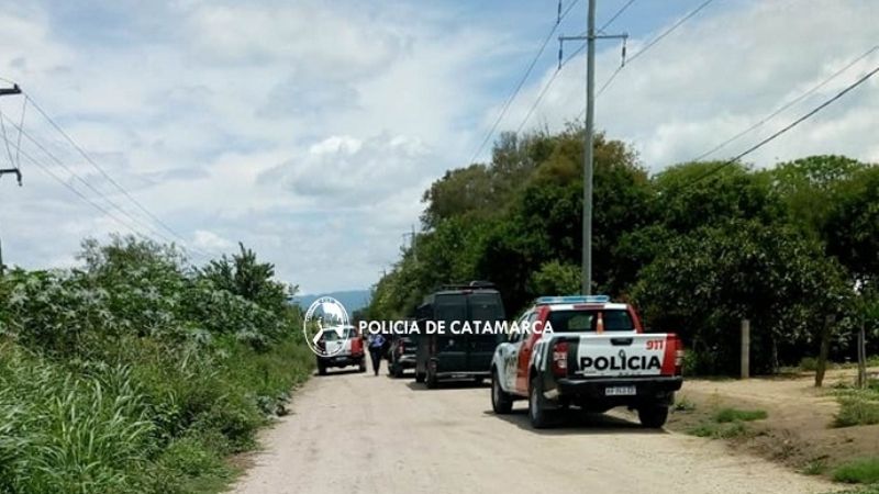 Se atrincheró con un arma de fuego en Los Altos