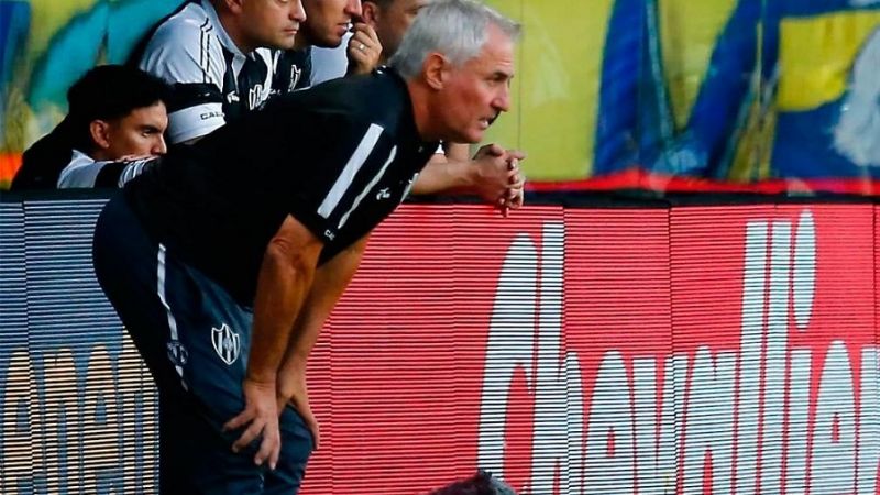 Madelón se enojó y solo habló con medios santiagueños