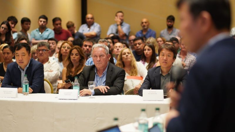 La empresa Posco se reunió junto a proveedores locales