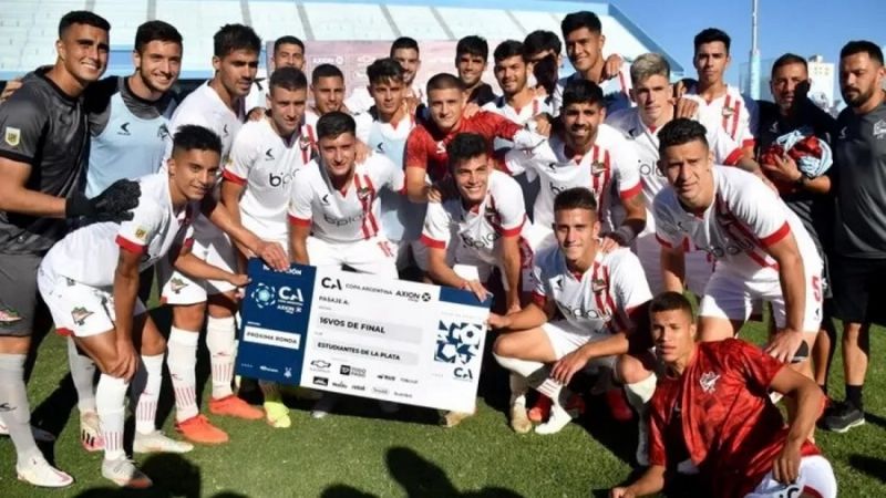 Estudiantes de La Plata avanzó en la Copa Argentina