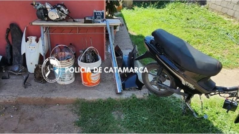 Recuperan una moto robada en zona del Alto Fariñango