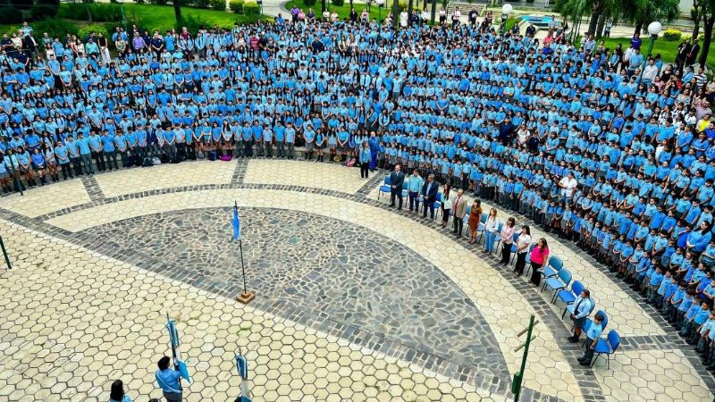 Inició hoy un nuevo ciclo lectivo en las escuelas preuniversitarias
