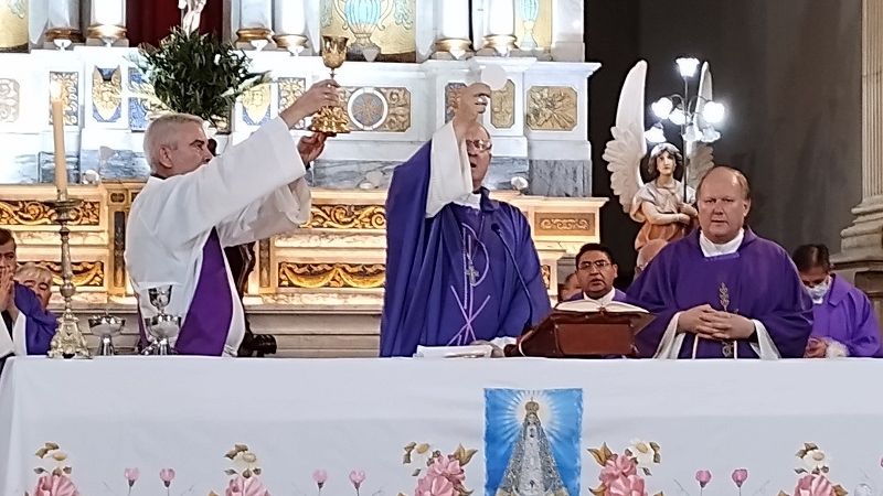 Urbanc dio gracias a Dios  por sus 16 años de vida episcopal