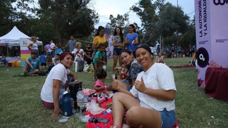 Fiesta en el parque Adán Quiroga por el Día de la Mujer