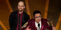 No hubo un Mejor Director en la entrega 95 del Premio Oscar, sino dos, pues Daniel Kwan y Daniel Scheinert se llevaron el galardón. 