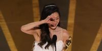 Michelle Yeoh, quien tenía una dura batalla contra Cate Blanchett, fue la mejor actriz. 