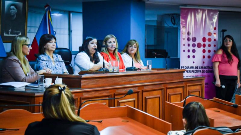Legisladoras plantearon los nuevos desafíos en derechos políticos de mujeres