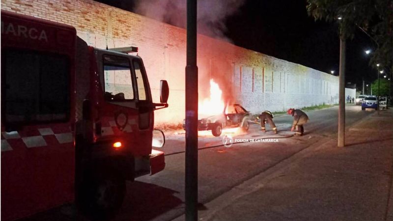Se incendió un automóvil