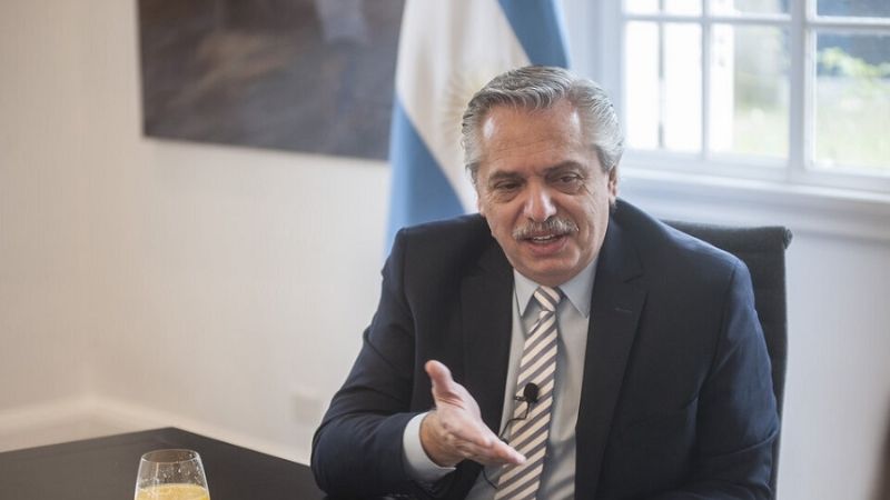 El presidente Fernández de reposo en Olivos