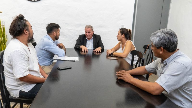 El vicegobernador recibió a representantes del Instituto Nacional de Asuntos Indígenas